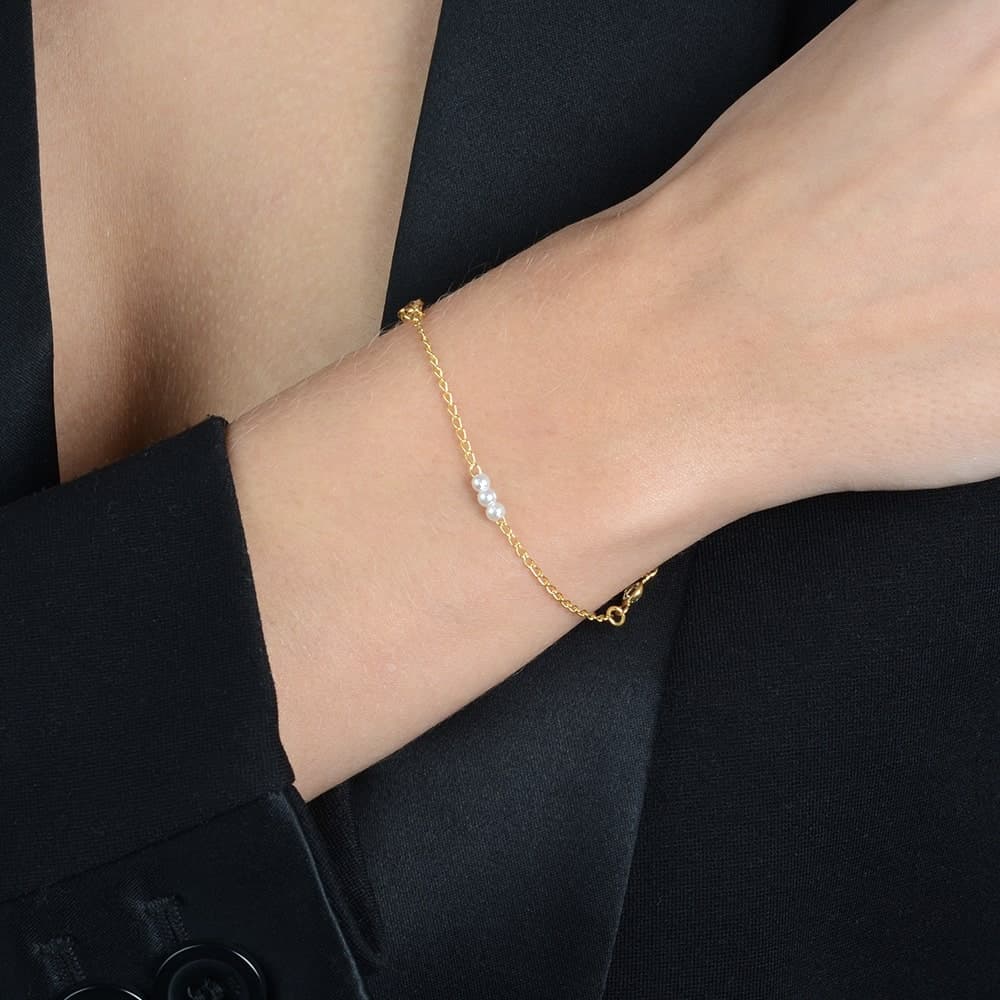 Pulseira Dourada de Pérolas com Ponto de Luz, imagem 2